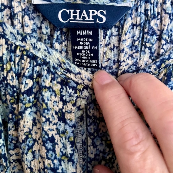 Chaps Blue Ditzy Floral Women's Top SZ M Cotton Viscose Cottagecore Garden Boho - Picture 3 of 14